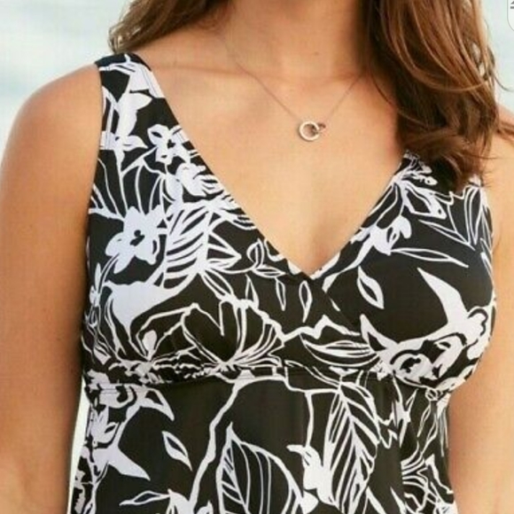 Swimsuits for All One Piece Floral Swimdress Size 34 - Picture 2 of 12